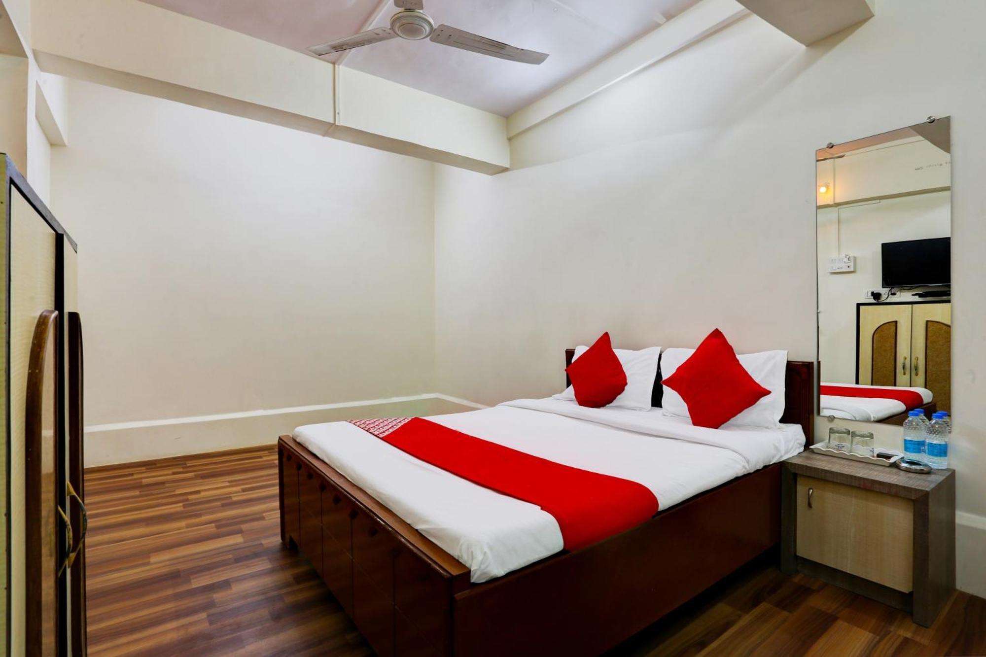 Hotel O Classic Mumbai Exterior photo